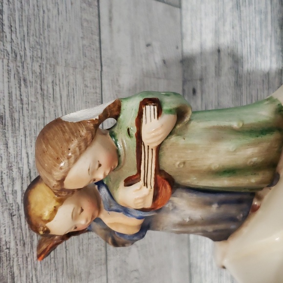 Goebel Hummel "Angel Duet" Holy Water Font - Picture 3 of 6